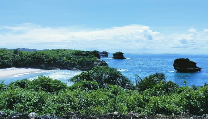 Pudak Beach Route, Blitar Tourism that is Going Viral