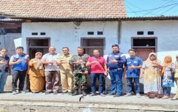 Stimulan Jamban Sehat dari Dr. Koen Bagi Warga Sekardangan Sidoarjo
