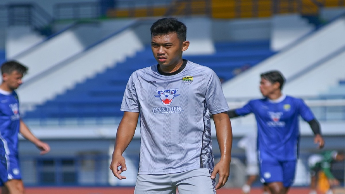 Persib Bandung Lepas Abdul Aziz ke Persis Solo Menjelang Penutupan Jendela Transfer BRI Liga 1