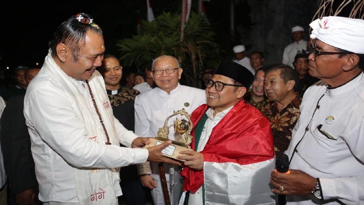 Cak Imin Terima Gelar Bapak Toleransi Penjaga Pancasila oleh Tokoh Adat Bali