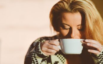 Hati-hati, Orang Sehat Minum Kopi Berisiko Picu Penyakit Jantung