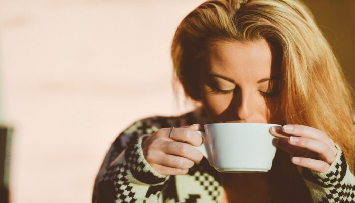 Hati-hati, Orang Sehat Minum Kopi Berisiko Picu Penyakit Jantung