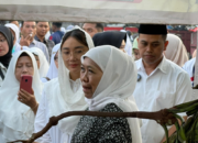 Bersama Khofifah, Mas Ibin dan Mbak Elin Sapa Warga Kota Blitar di Pasar Templek