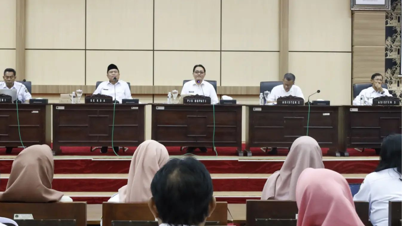 Pjs Bupati Blitar Koordinasi Bersama Jajaran OPD, Bahas Netralitas ASN dan Program Prioritas