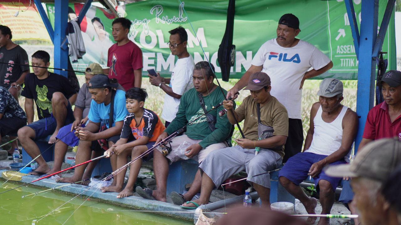 Mas Ibin Ikut Mancing Mania Sae, Warga: Somoga Jadi Wali Kota Blitar