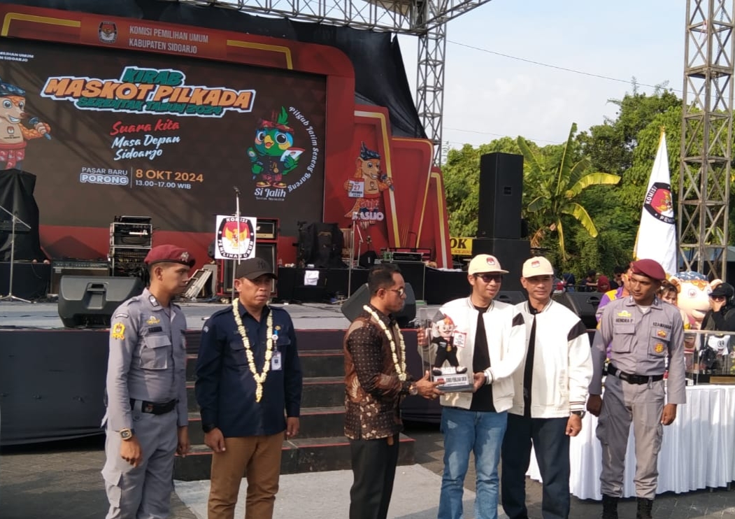 KPU Sidoarjo Sambut Meriah Kirab Maskot Pilkada 2024 Jawa Timur