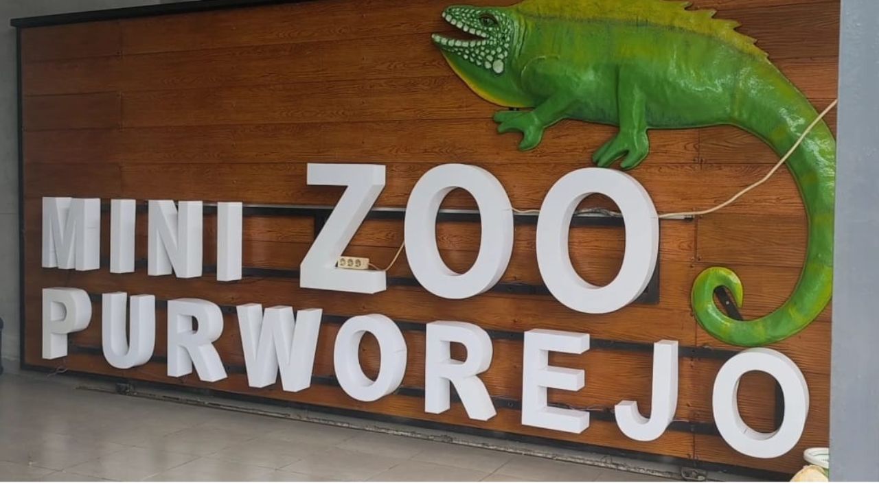 Diduga Disuruh Dinas, Satpam Mini Zoo Purworejo Tahan Motor dan Rebut Ponsel Jurnalis KlikIndonesia