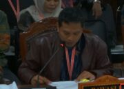Wakil Ketua MK Saldi Isra Tegur Ketua Bawaslu Blitar: Jangan Karang-Karang Jawaban! Wakil Ketua MK Saldi Isra Tegur Ketua Bawaslu Blitar: Jangan Karang-Karang Jawaban!