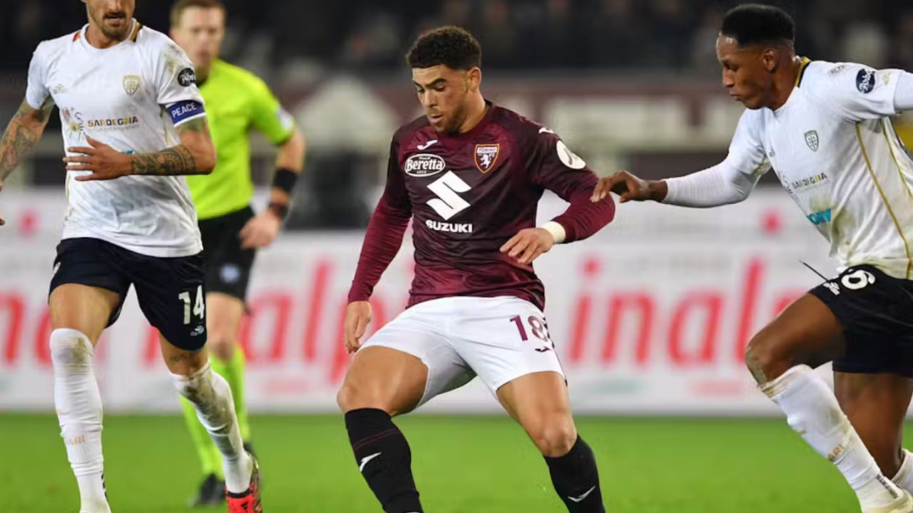 Torino Kalahkan Cagliari, Ini Fakta Menarik Che Adams Sang Pahlawan