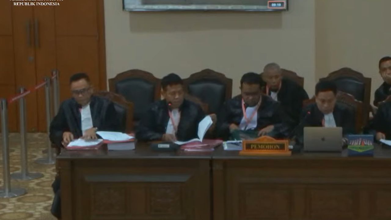 Ngotot Ingin Jadi Wali Kota Blitar, Tim Bambang-Bayu Minta MK Diskualifikasi Paslon Terpilih Ibin-Elim