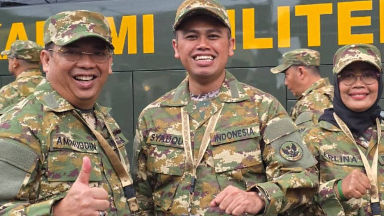 Siap Ikuti Retret di Magelang, Wali Kota Blitar Mas Ibin Tampak Gagah Pakai Baju Komcad