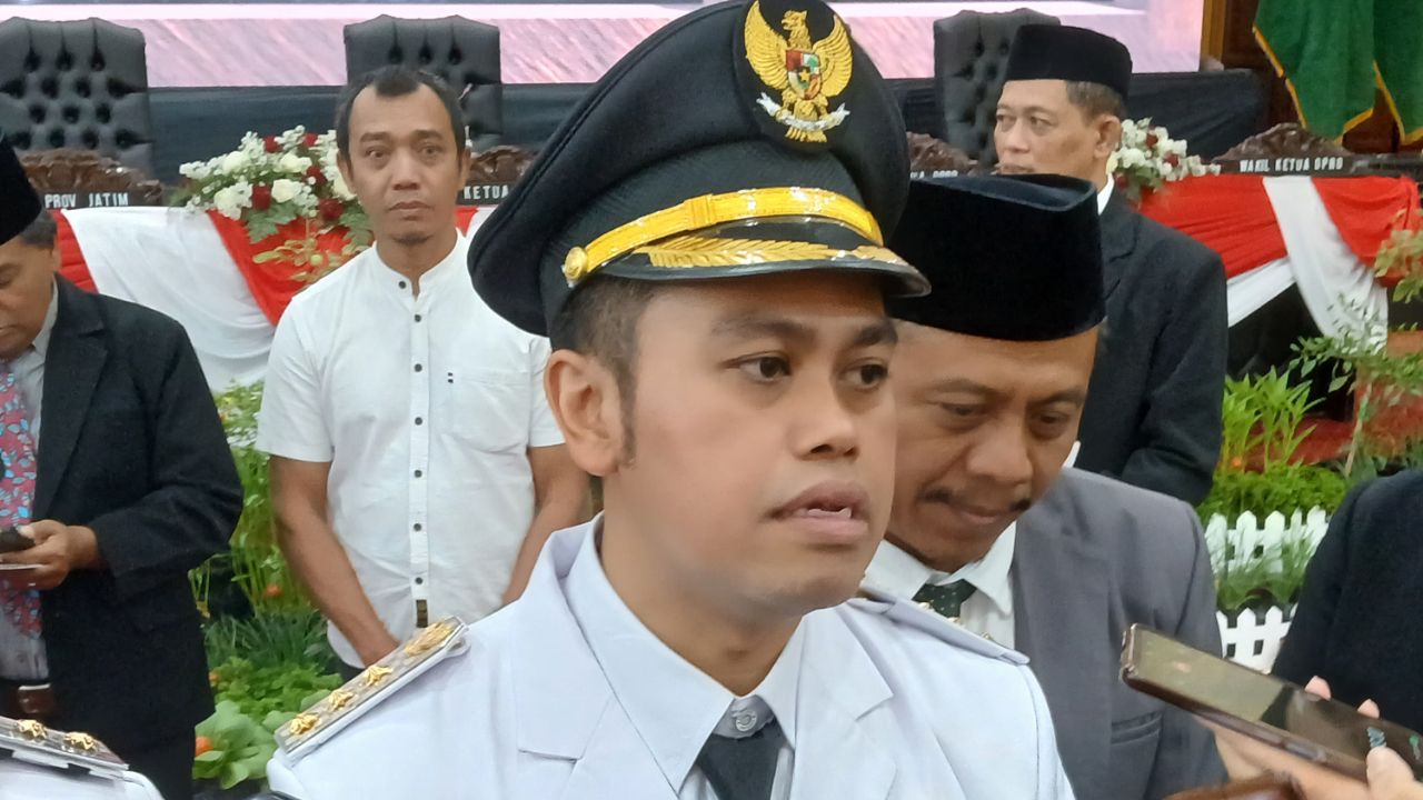 Ditengah Gelombang PHK Massal di Indonesia, Wali Kota Blitar Mas Ibin Malah Ciptakan Lapangan Kerja