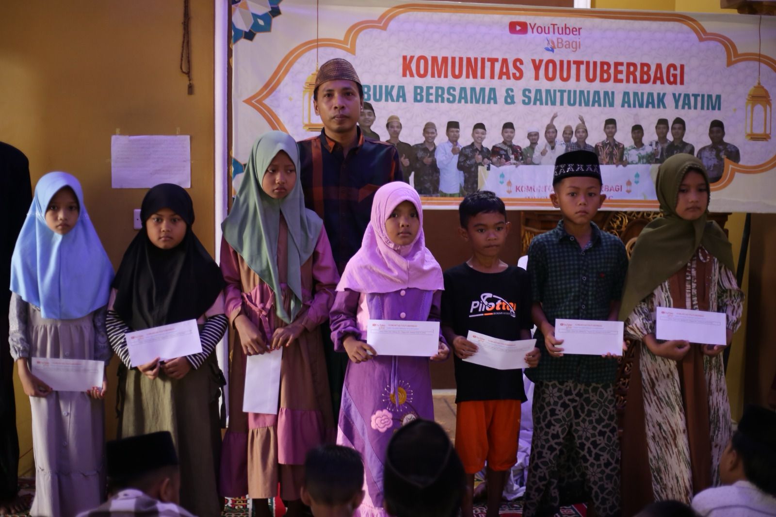 Komunitas Youtuberbagi Gelar Buka Bersama dan Santunan untuk 100 Anak Yatim
