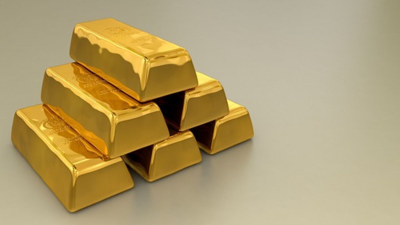 Harga Emas Melonjak ke Rekor Tertinggi, Dolar AS Tertekan