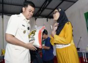 Tak Sekadar Janji: Wali Kota Blitar Mas Ibin Salurkan Bantuan ATENSI Bagi Warga Rentan