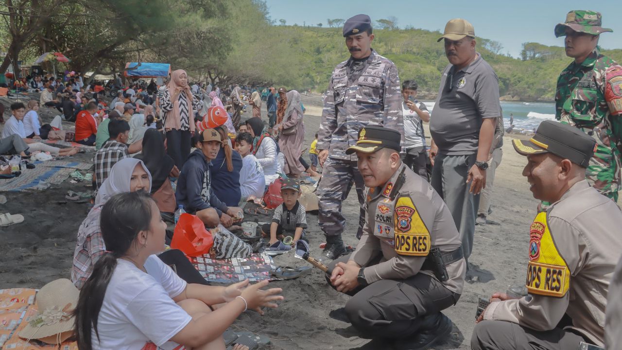 Kapolres Blitar Jamin Wisata Pantai Aman Selama Libur Lebaran