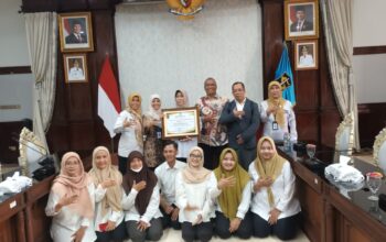 Surabaya Sabet Penghargaan STBM, Dr. Koen Irianto: Bukti Budaya Sehat Telah Mendarah Daging