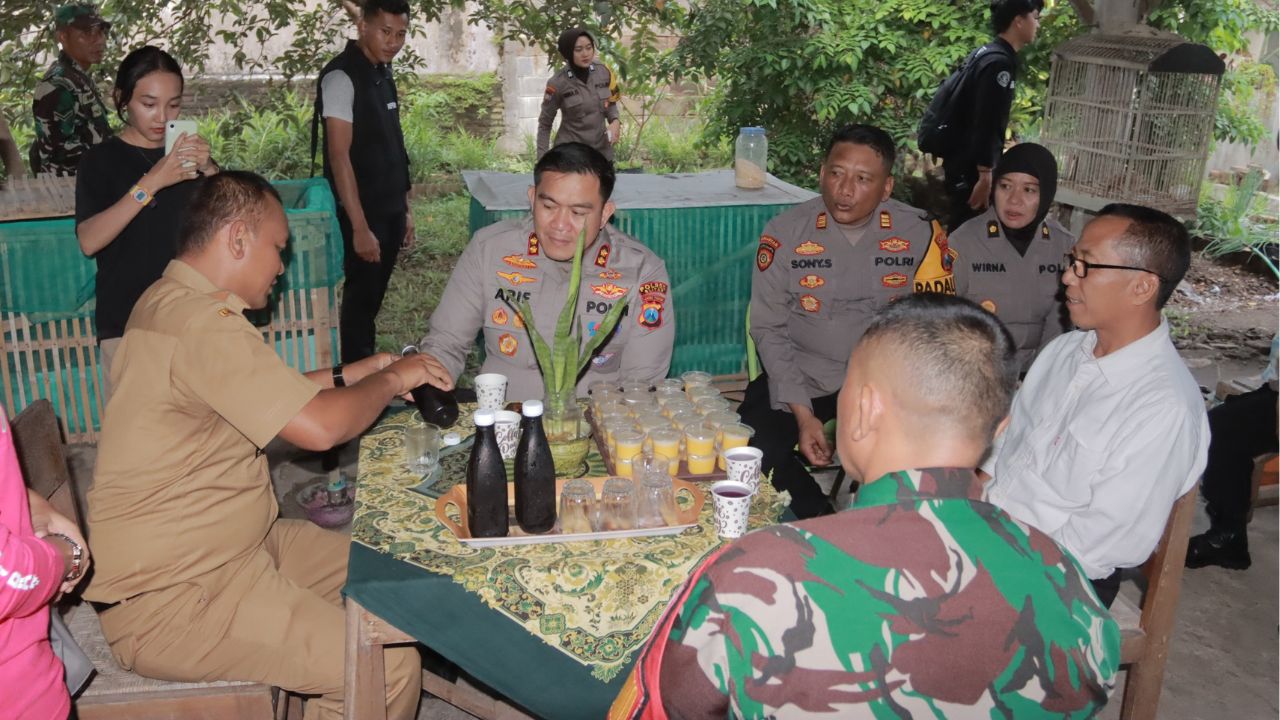Kapolres Blitar Dukung Program Ketahanan Pangan P2B Taman Toga Melati di Desa Minggirsari