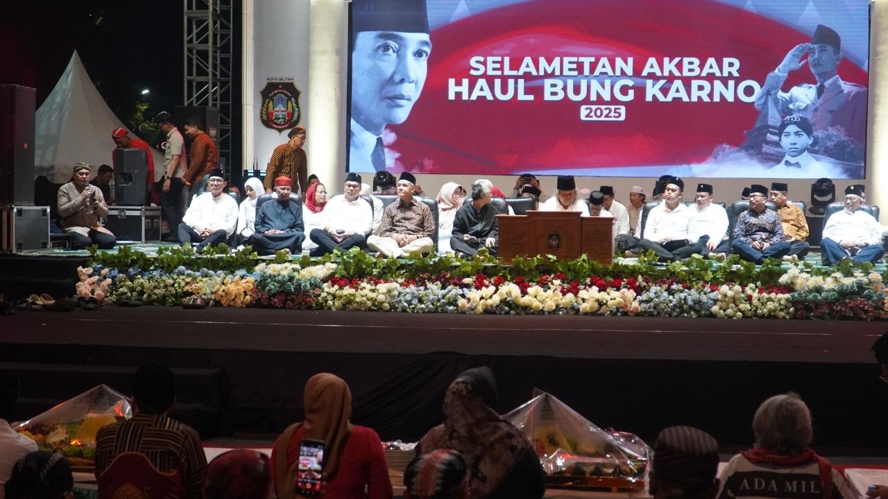Wali Kota Blitar Mas Ibin Pimpin Kenduri Ribuan Tumpeng untuk Haul Bung Karno: Teladani Trisakti dan Jiwa Kerakyatannya