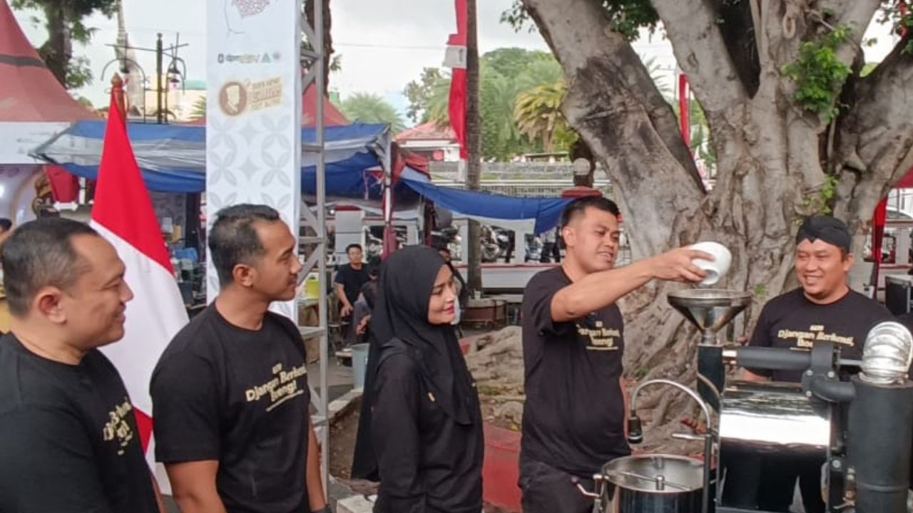 Wali Kota Blitar Resmikan Soekarno Coffee Fest 2025: Menghidupkan Warisan Bung Karno Lewat Kopi