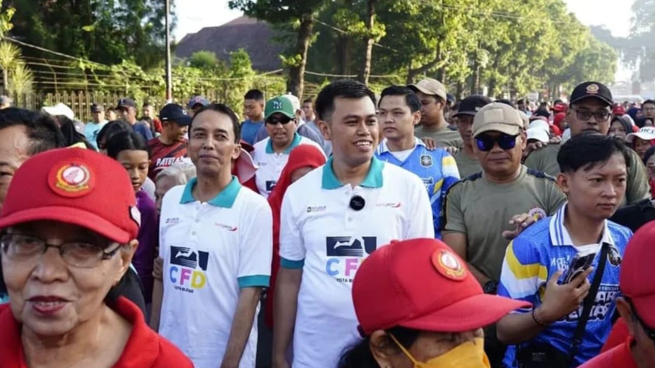 Mas Ibin Ajak Warga Blitar Rutin Olahraga dalam Car Free Day GEMAS Setiap Pekan