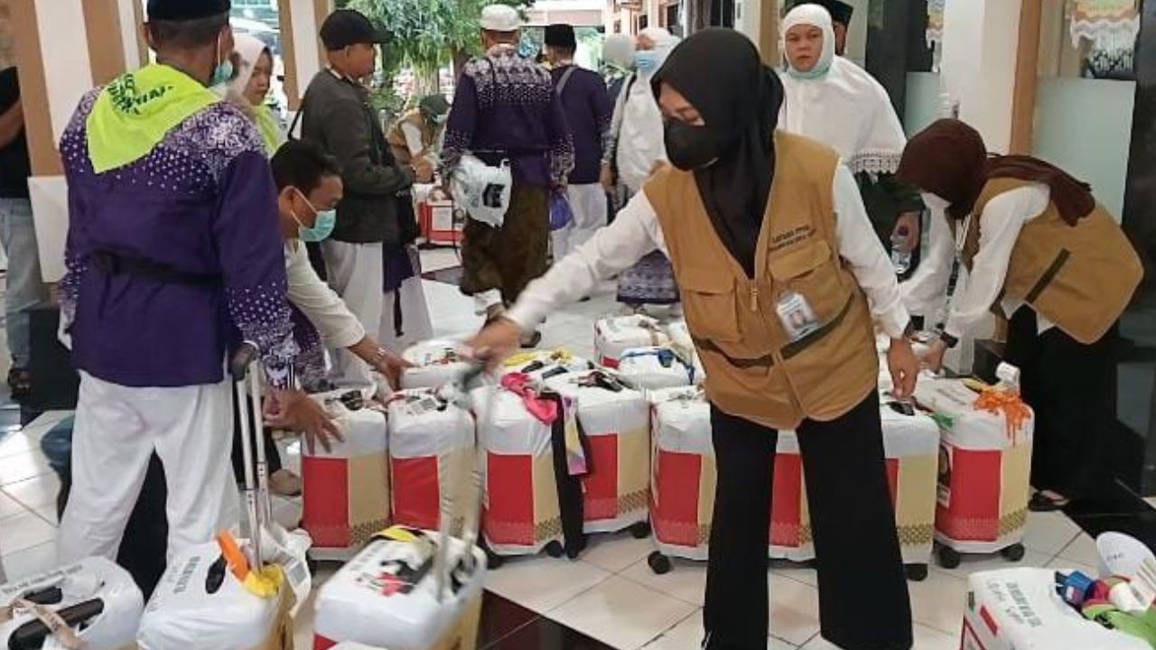 Pemulangan Jemaah Haji Embarkasi Solo: 13.297 Jemaah Telah Tiba di Tanah Air