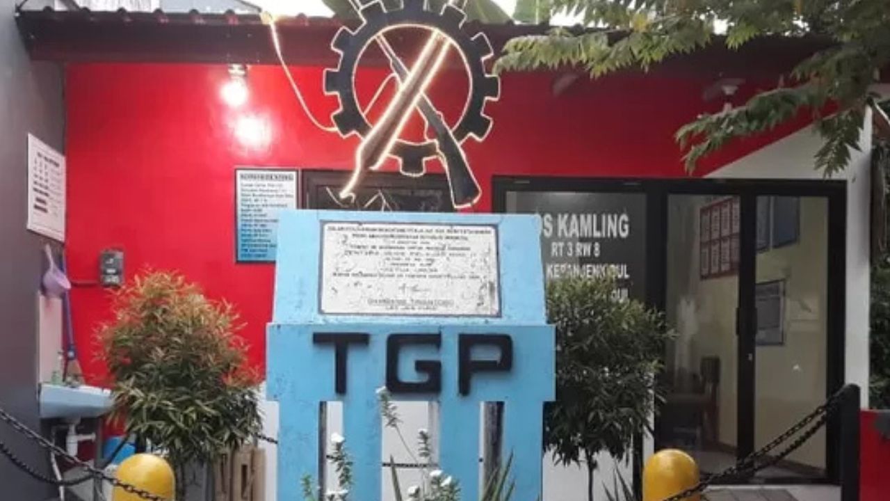 Monumen TGP Blitar: Jejak Sejarah yang Nyaris Terlupakan di Sudut Jalan Legendaris