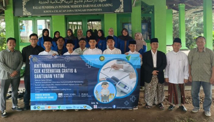 Kolaborasi UMP Purwokerto dan RS Aghisna Medika Sukses Gelar Bakti Sosial di Ponpes Darussalam Kroya