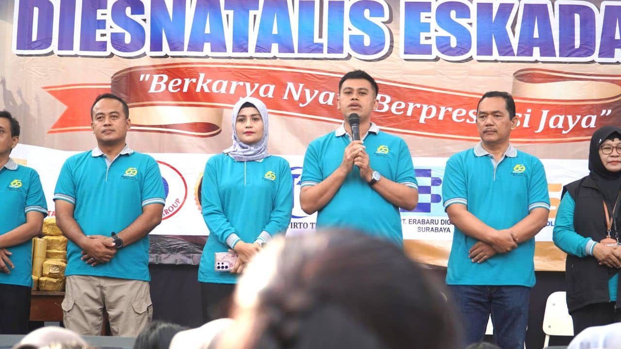 Semarak Dies Natalis ke-59 SMKN 2 Wali Kota Blitar Ikut Jalan Sehat Bersama Pelajar