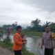 Nagis! Bocah TK Tercebur Saat Ambil Sandal di Sungai Ludogung Blitar