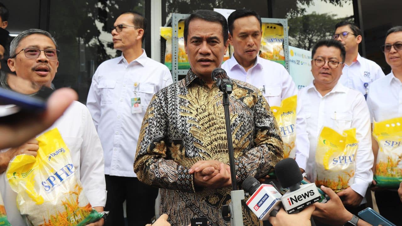 Saluran 1,3 Juta Ton Beras SPHP, Mentan Amran Tegaskan Harga Harus Terkendali