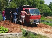 Aktivitas Truk Tanah Uruk di Lahan Kades Trowulan Mojokerto Disoal Warga Panggih dan Wonorejo, Ada Apa?