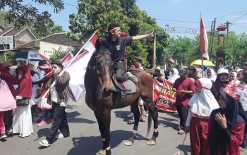 Ratusan Warga Bulu, Nogosari Gelar Karnaval Budaya, Ada yang Berkuda