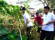 Wali Kota Blitar Mas Ibin Pimpin Bersih Sungai Dangu, ASN Turun Langsung di Hari Kemerdekaan