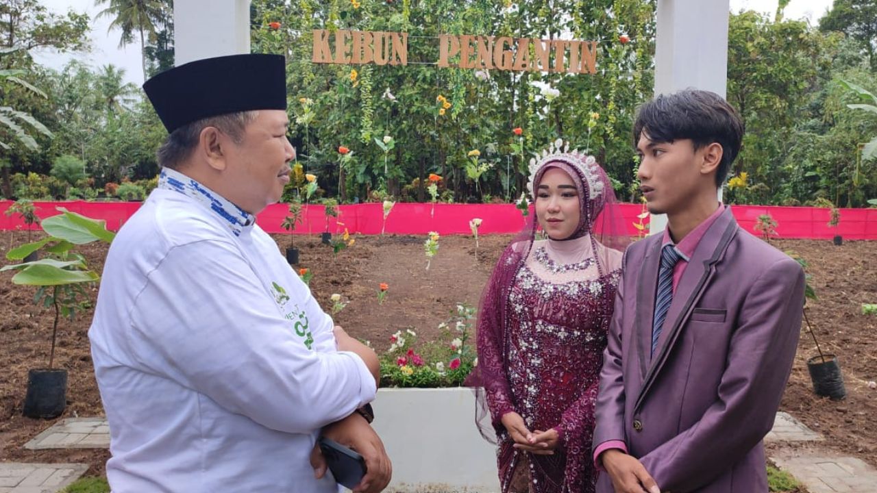 KUA Kutoarjo Purworejo Tertibkan Administrasi Pernikahan Melalui Program Kebun Pengantin