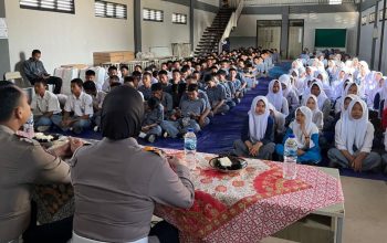 Polda Banten Gelar Police Go to School di SMKN 1 Baros, Edukasi Tertib Lalu Lintas Sejak Dini