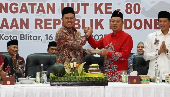 Wali Kota Blitar Mas Ibin Pimpin Tasyakuran HUT RI ke-80, Gelorakan Semangat Gotong Royong dan Santuni Anak Yatim