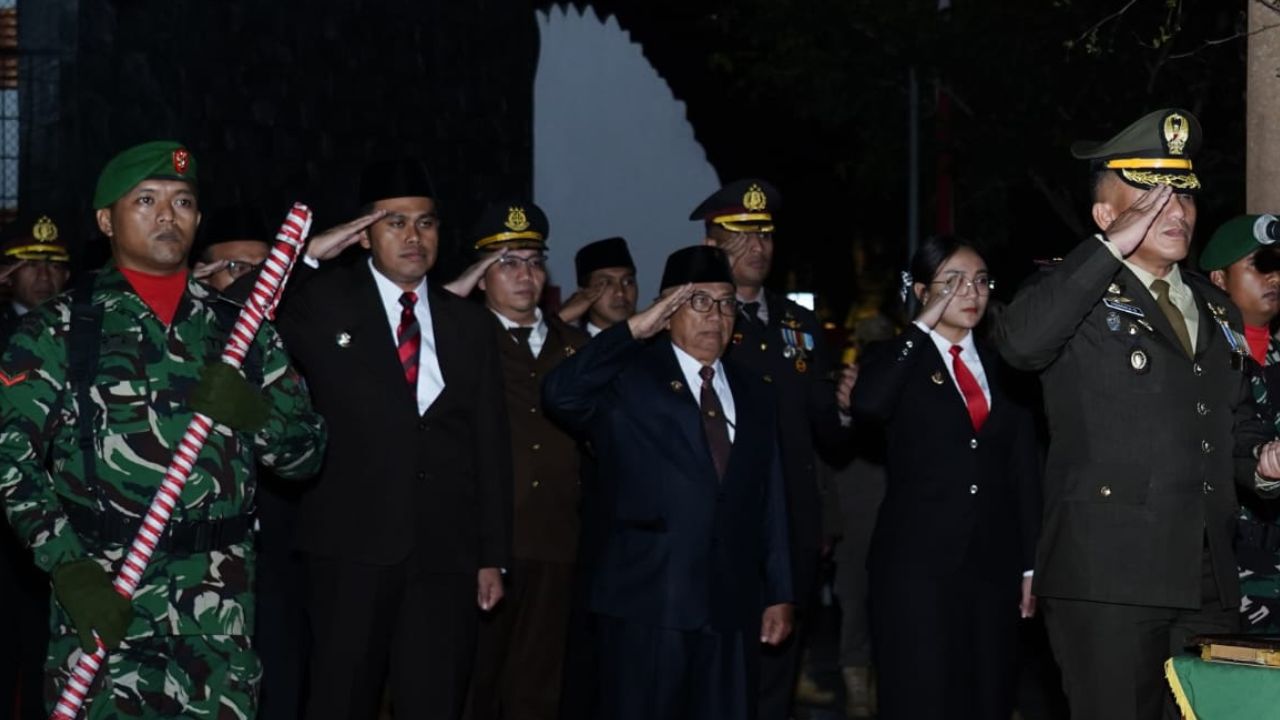Forkopimda Blitar Raya Gelar Apel Kehormatan di TMP Raden Wijaya, Mas Ibin: Jangan Pernah Lupakan Jasa Pahlawan!