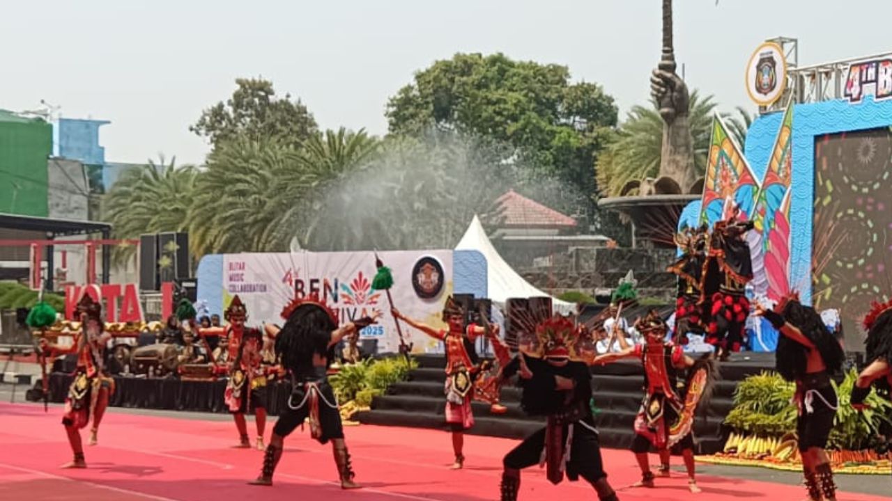 BEN Carnival 2025 Jadi Berkah di Blitar, UMKM dan Pedagang Kecil Raup Untung