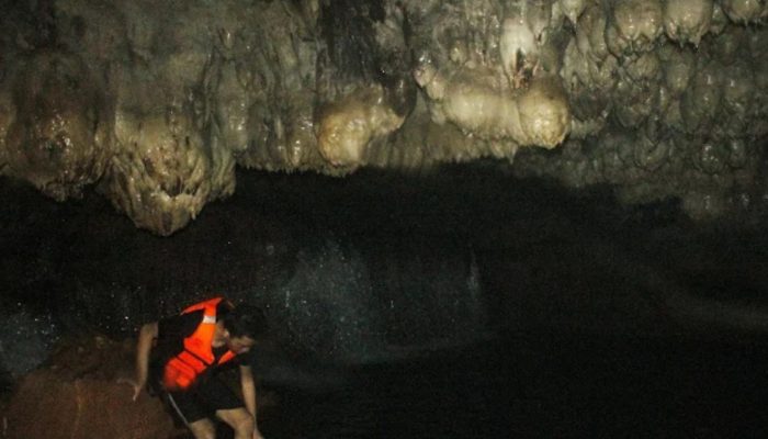 Goa Umbul Tuk: Destinasi Wisata Minat Khusus yang Wajib Dikunjungi di Blitar