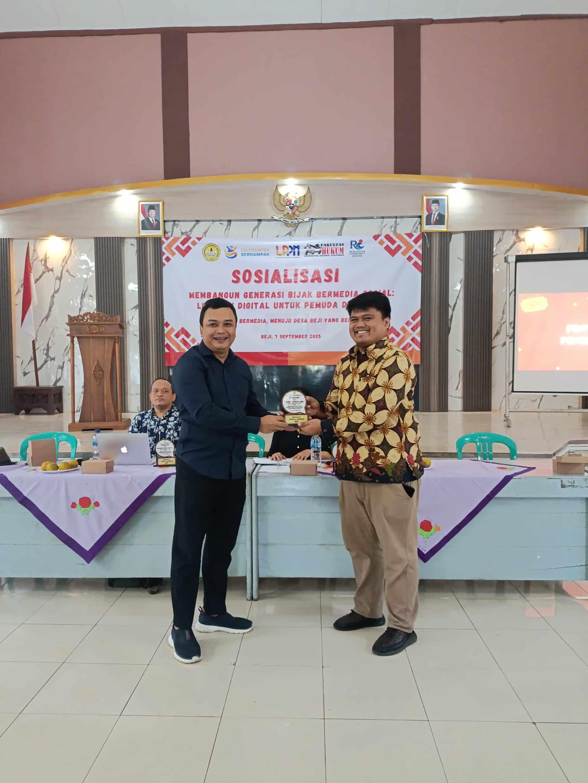 LPPM Unsoed dan SEKAWANESIA Gelar Sosialisasi Literasi Digital untuk Pemuda Desa Beji LPPM Unsoed dan SEKAWANESIA Gelar Sosialisasi Literasi Digital untuk Pemuda Desa Beji