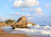 Petualangan Menuju Pantai Jebring: Menaklukkan Medan Menantang di Pedalaman Blitar