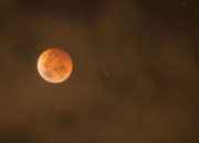 Gerhana Bulan Total: Penjelasan Ilmiah di Balik Fenomena Langit yang Penuh Makna Gerhana Bulan Total: Penjelasan Ilmiah di Balik Fenomena Langit yang Penuh Makna