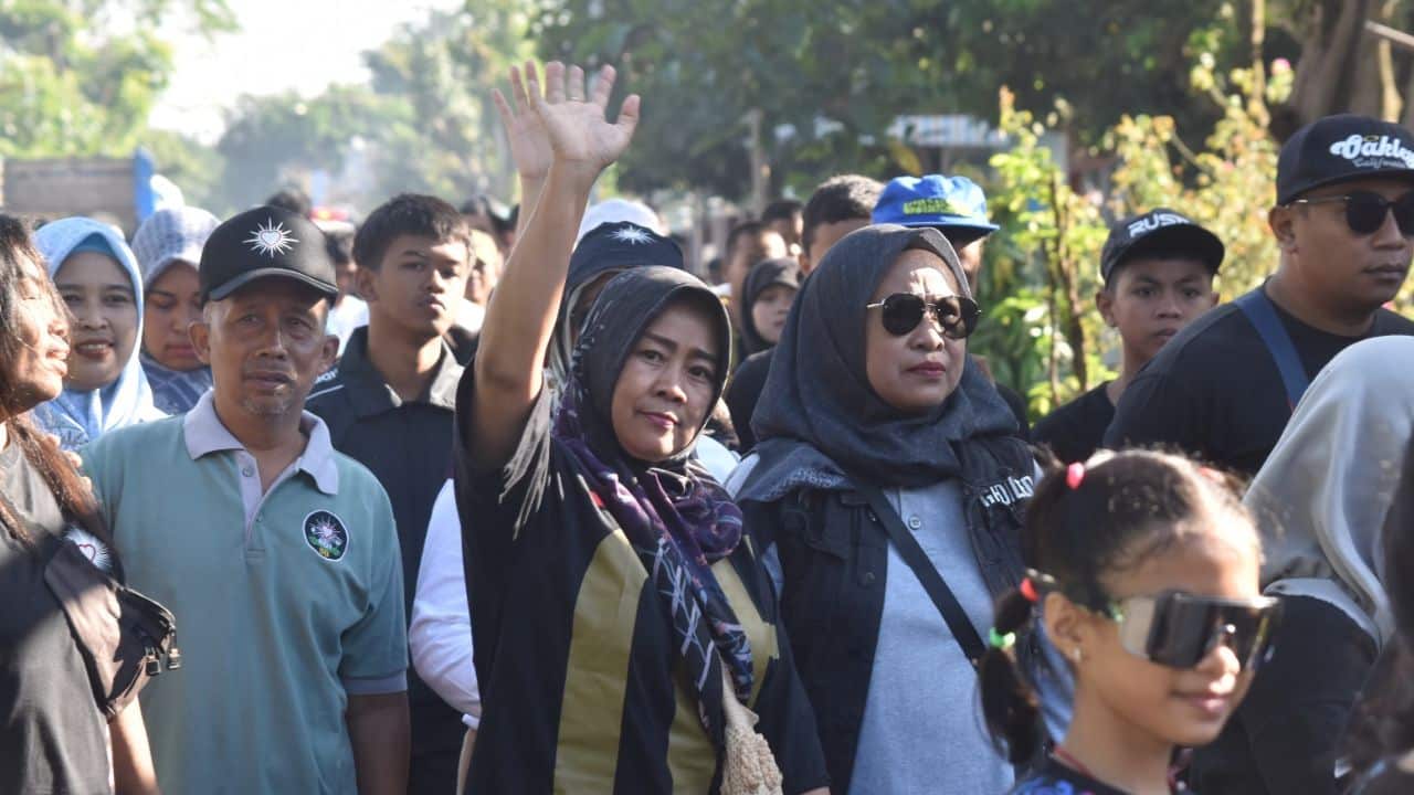 Ribuan Warga Serbu Jalan Sehat SH Terate di Blitar, Hadiah Doorprize Bikin Seru