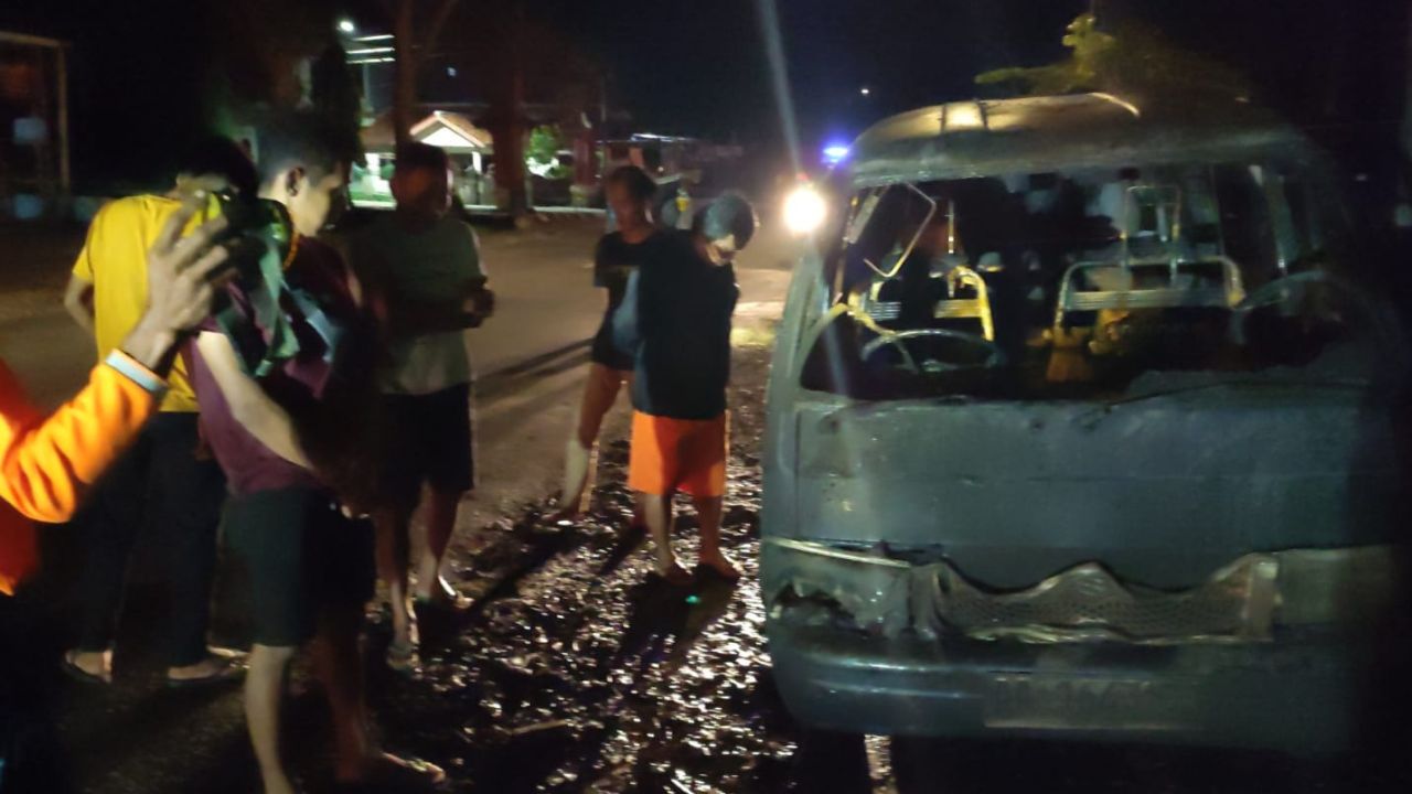 Diduga Korsleting, Mobil Carry Terbakar di Jalur Purworejo-Jogja