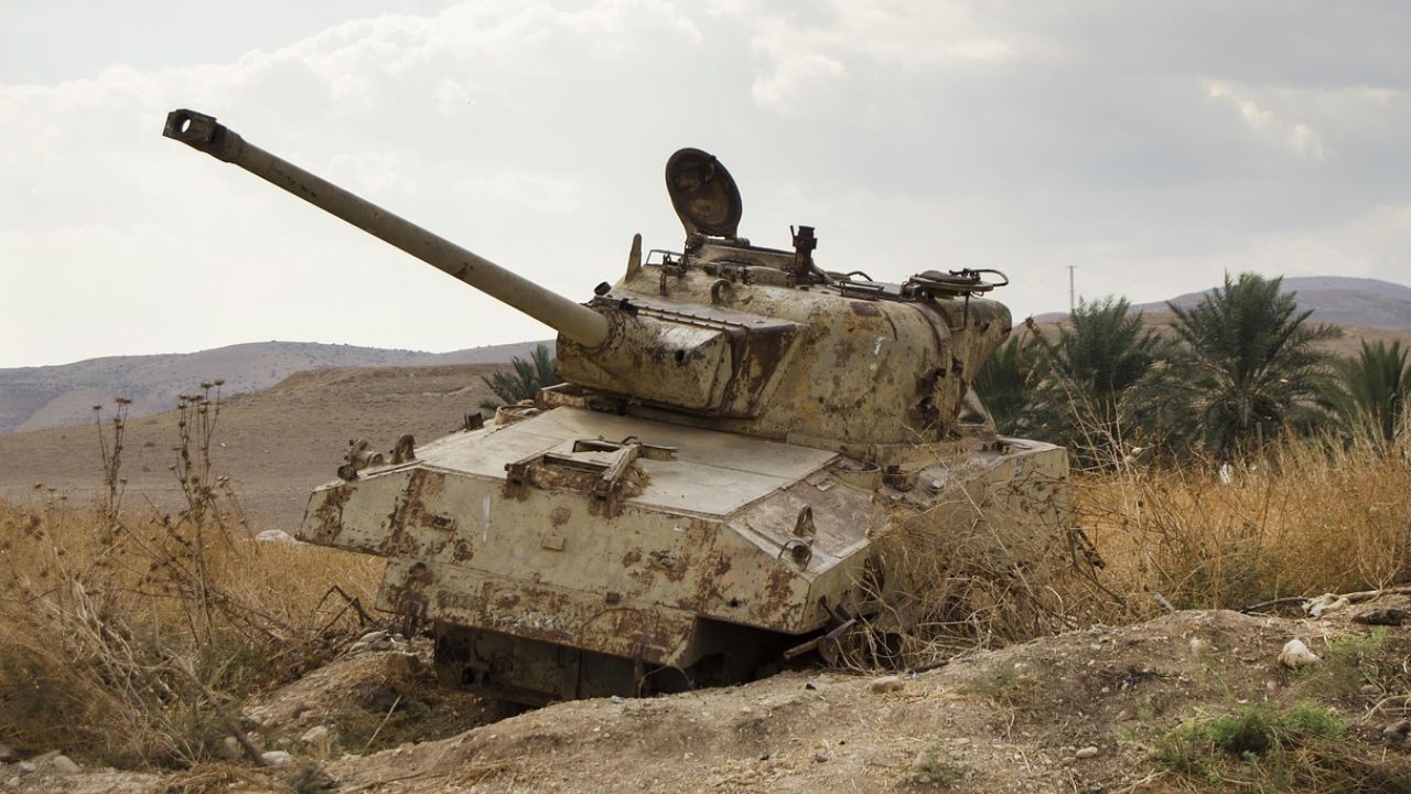 Tank Israel Serbu Pusat Kota Gaza, Jaringan Internet dan Telepon Lumpuh Total