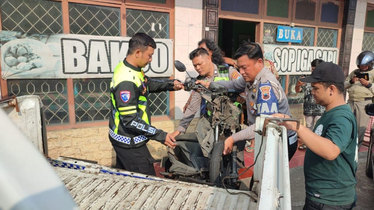 Pelajar Tertabrak Saat Mobil Putar Balik di Jalan Purworejo-Jogja
