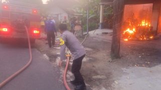 Ledakan Bengkel Motor di Wonorejo Blitar, Rumah Warga Hangus Terbakar