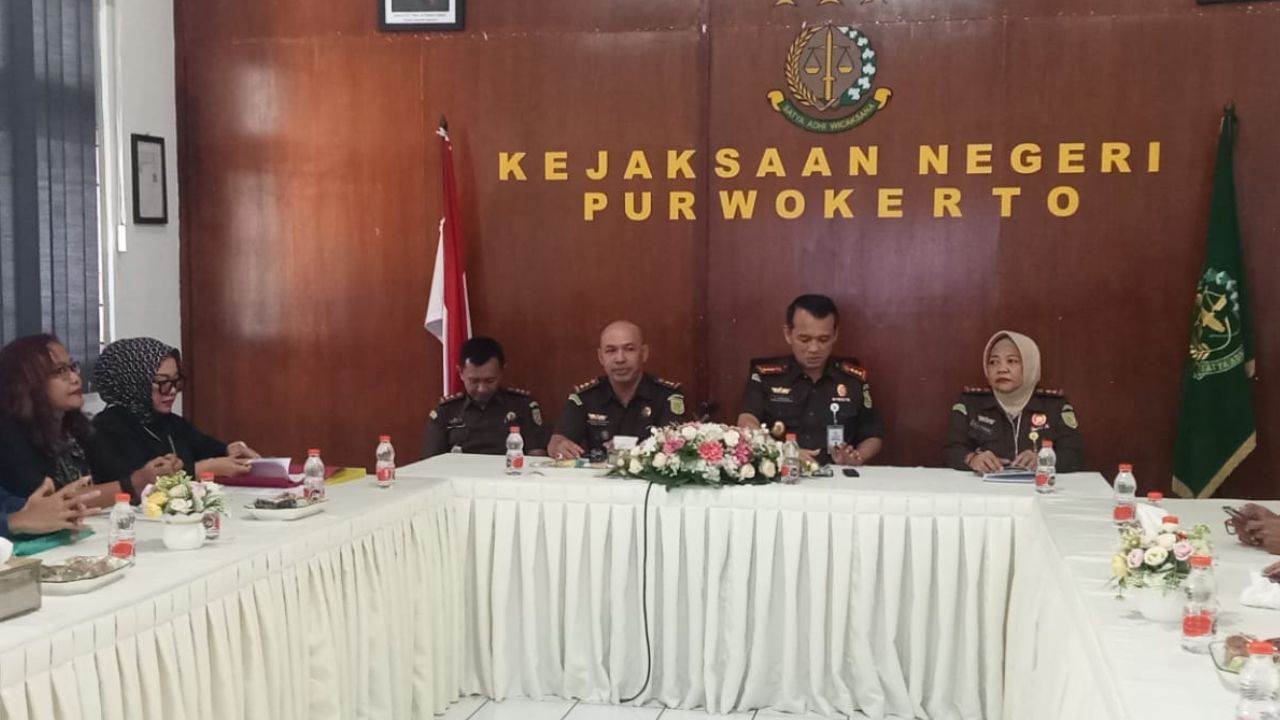 Forum Banyumas Bersuara Desak Kejari Usut Tunjangan Fantastis DPRD