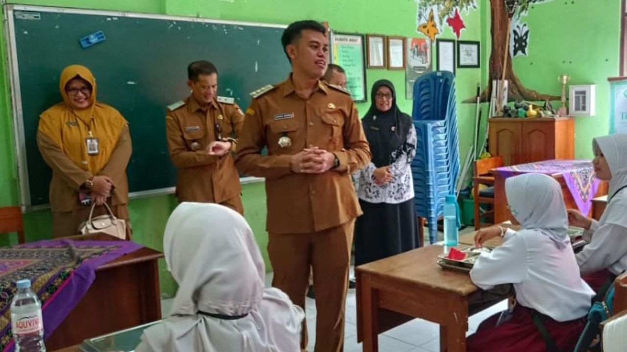 Wali Kota Blitar Pastikan Program Makan Bergizi Gratis Berjalan Lancar
